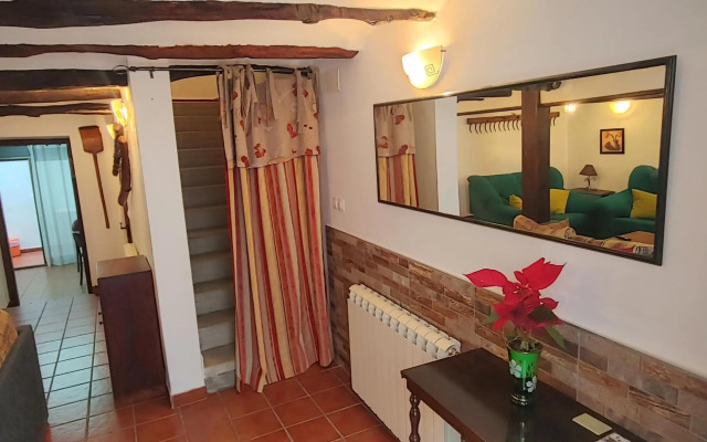 Casa Rural Sarrion TERUEL casa completa con cocina