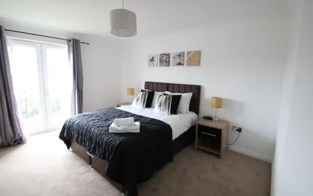 Clarendon Court