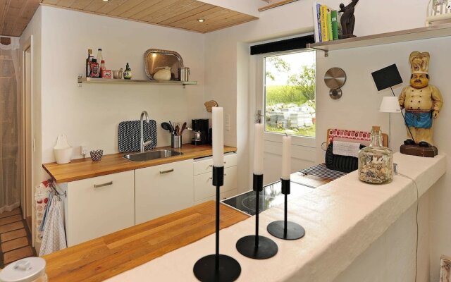 Rustic Holiday Home in Mesinge With Ocean View