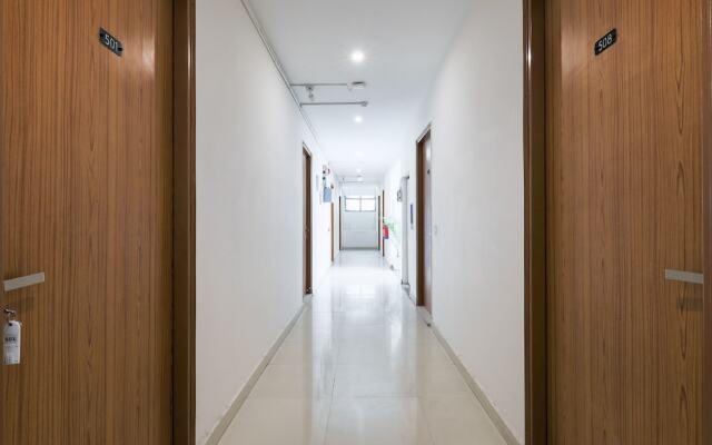 OYO 16685 SilverKey CD Sohna Road