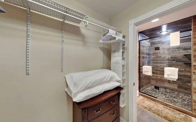 A Lakefront Paradise