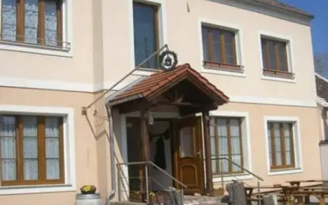 Schlossheuriger