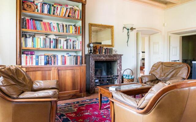 Suite Apartments in Villa del 1700
