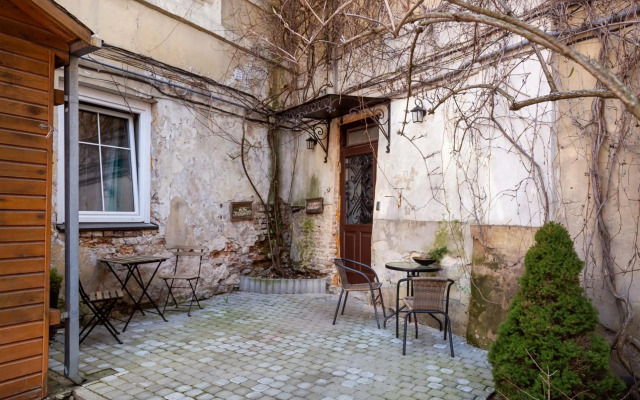 #stayhere - Historic Vilnius Old Town Chic Studio