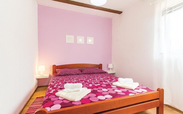 Awesome Home in Peroj With Wifi and 2 Bedrooms