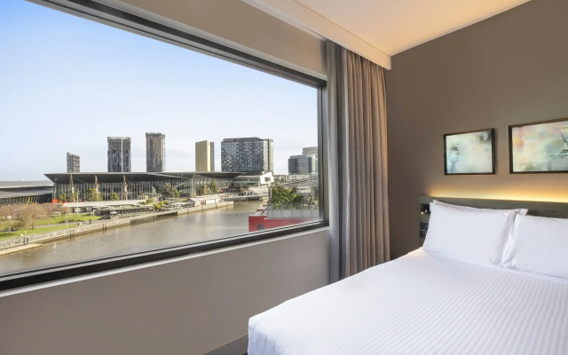 Crowne Plaza Melbourne by IHG