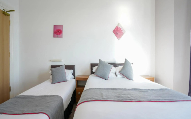 OYO Shanklin Beach Hotel