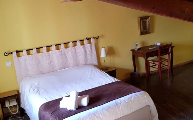 Logis Hotel le Prieure