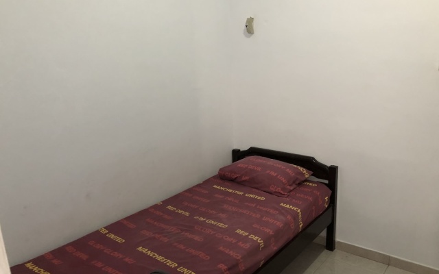 OYO 2770 Zleepy Wisma Khazri – Guest Rooms – Bogor