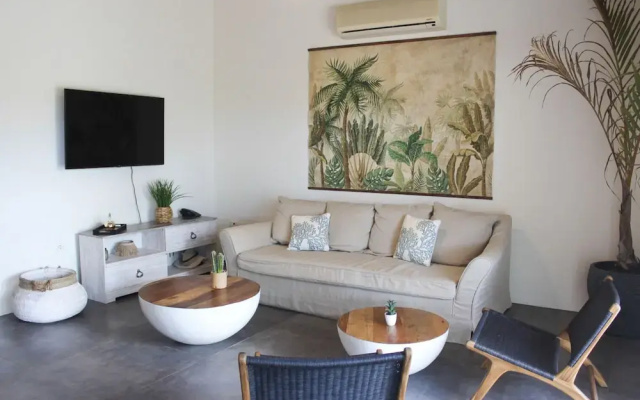 Coco's Beach House