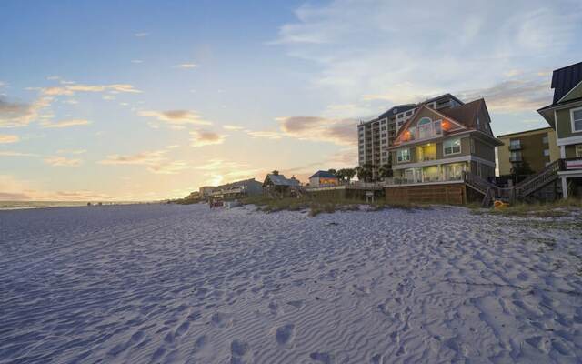 Emerald Belle by Five Star Properties