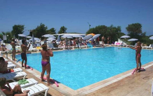 Aska Sun Queen Beach