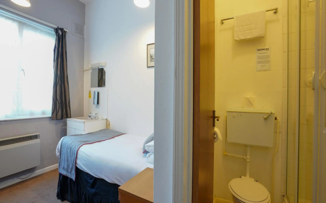 OYO Shanklin Beach Hotel