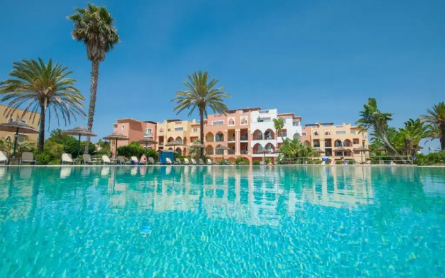 Jardim da Meia Praia Apartment