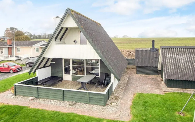 6 Person Holiday Home in Aabenraa-by Traum