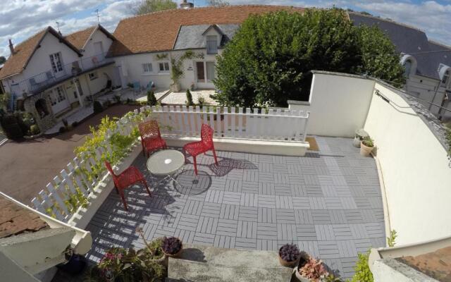 Guest House "Près des Montgolfières"