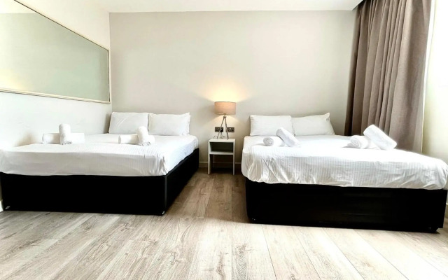 Axiom Park Hotel