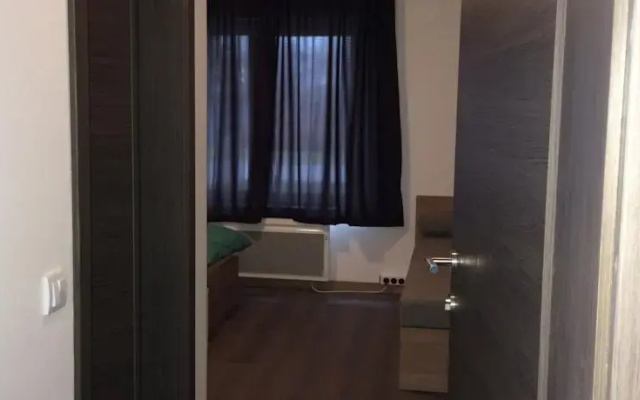 Rooms And Apartments at River