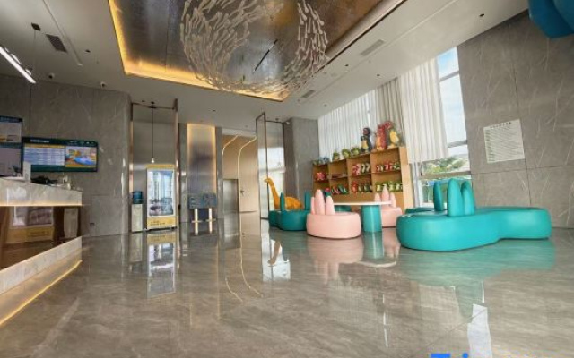 Longting Holiday Hotel (Zigong Fangte Dinosaur Kingdom Store)