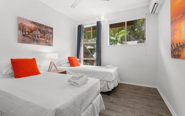 Marlin Cove Resort, Private Apartment