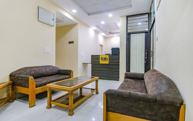 FabHotel Ashok Vihar