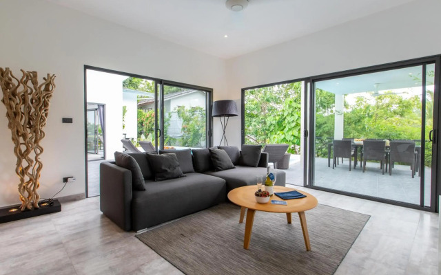 Villa Sawadee, 2br, 500m from the beach