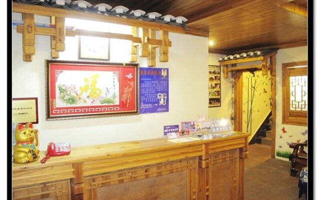 Yangshuo Xijie Pedestrian Street Laomen Hotel