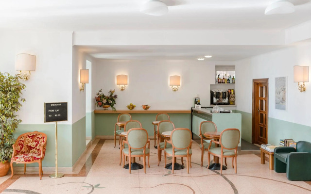 Hotel Riviera