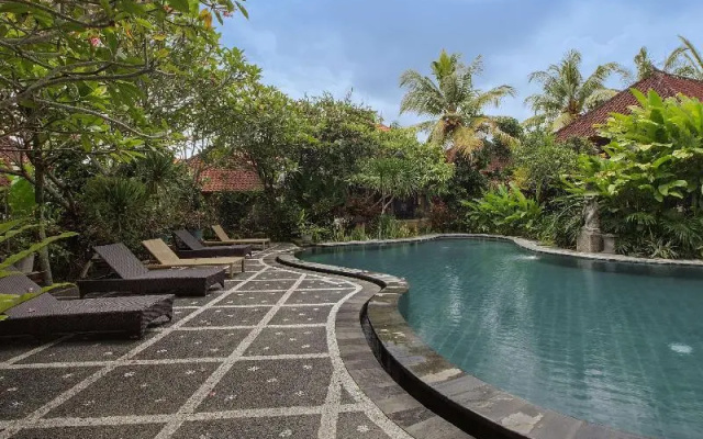 Arjana Bungalow 3 – Outside – Ubud