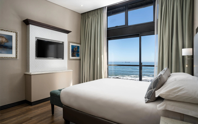 Premier Hotel Cape Town