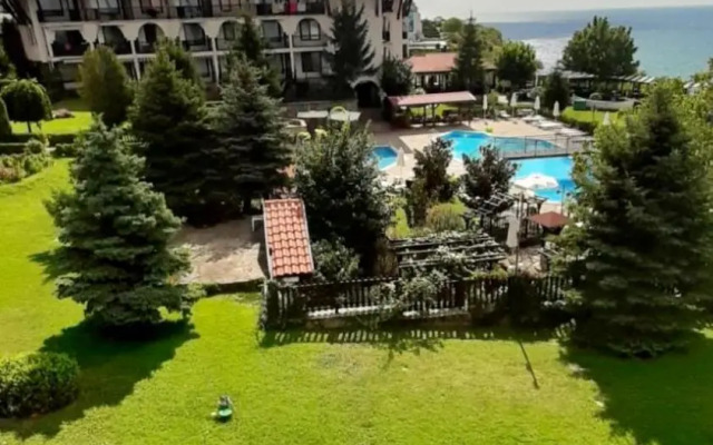 Marina Dinevi Complex Monastery 1 Saint Vlas