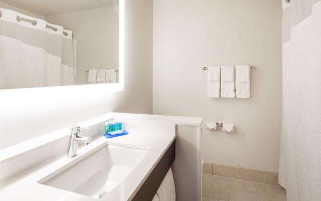 Holiday Inn Express Hotel & Suites Downtown Minneapolis by IHG