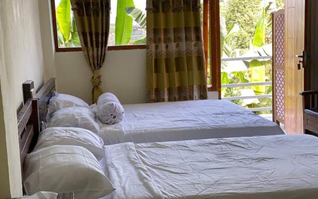 Pesona Restaurant and Room