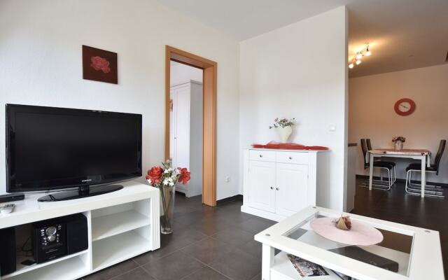 Modern Apartment in Ostseebad Boltenhagen Near Forest