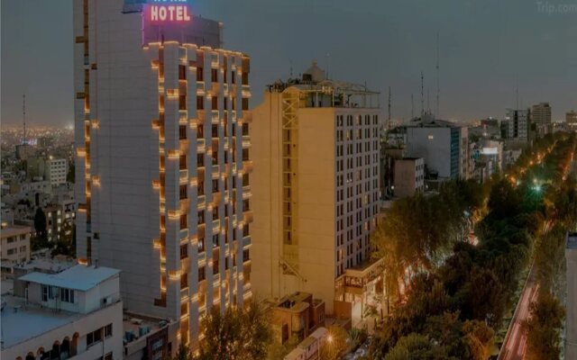 Tehran Royal Hotel