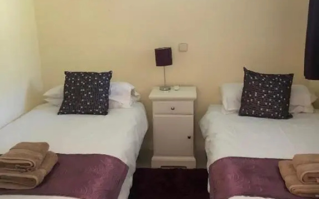 5* Elviria Marbella Hacienda Playa 3 bed apartment