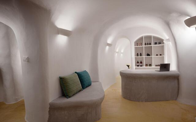 Dome Santorini Resort & Spa