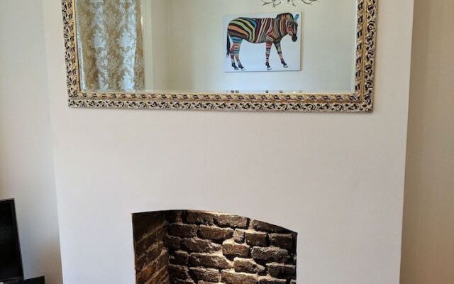 Highbury House Apartment