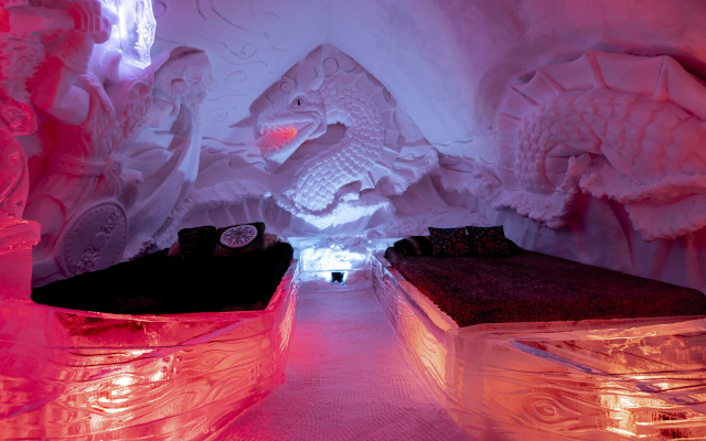 Hotel De Glace