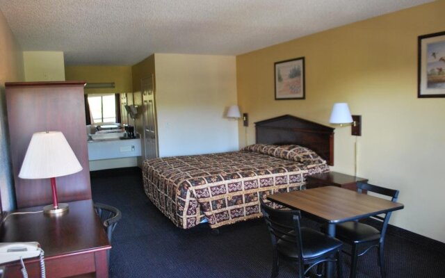 Travel Plaza Inn