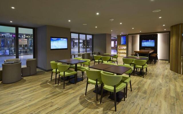Private Resting Suite, Plaza Premium Lounge - Gateway@klia2