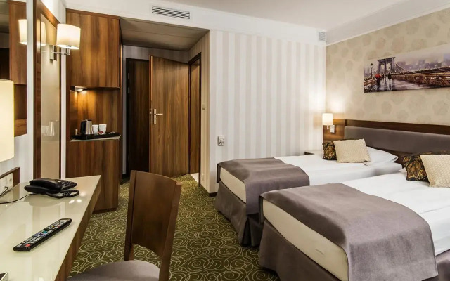 Hotel Lord Warsaw Airport