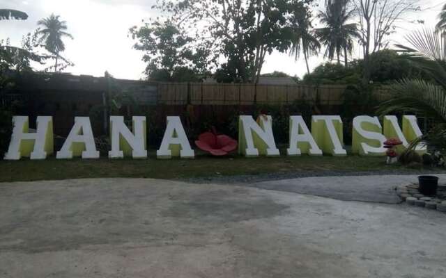 Hana-Natsu Resorts Pool