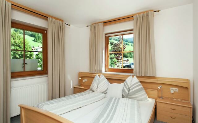 Pretty Apartment in Saalbach-Hinterglemm near Ski Area