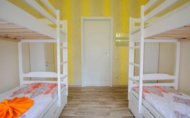 Happy House Hostel