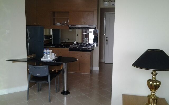 Batavia Hotel and Serviced Apartments