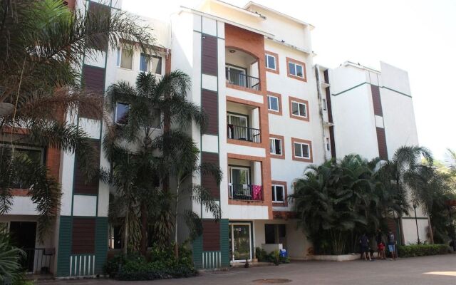 OYO Home 9166 Studio with Pool near Baga
