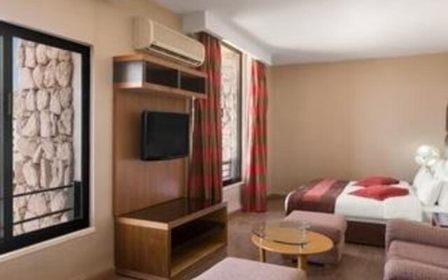Days Inn Hotel & Suites Aqaba