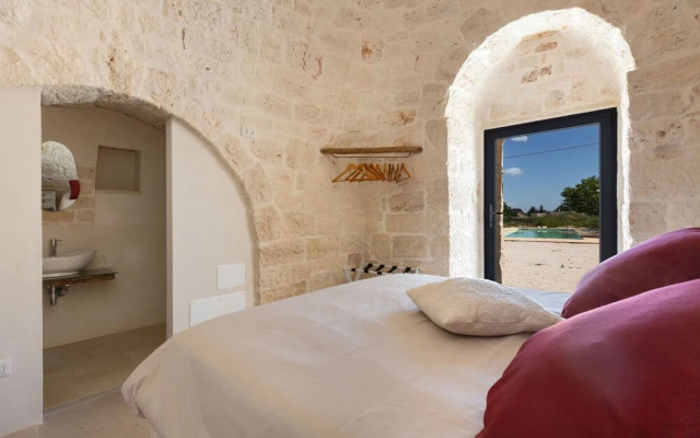 4003 Brunaldi Trulli by Perle di Puglia