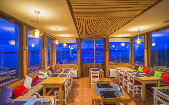 Weskar Patagonia Lodge